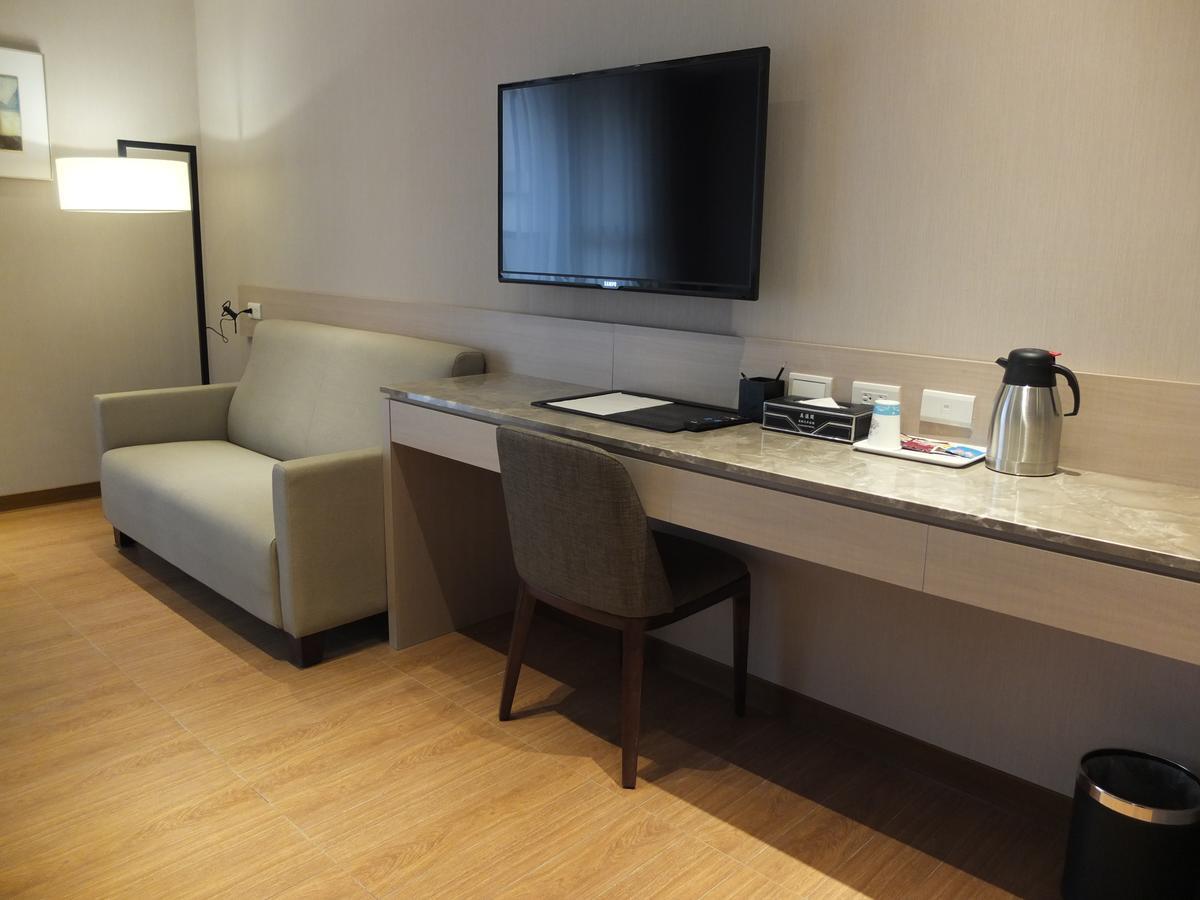 Verygood Business Hotel Huatan Exterior photo